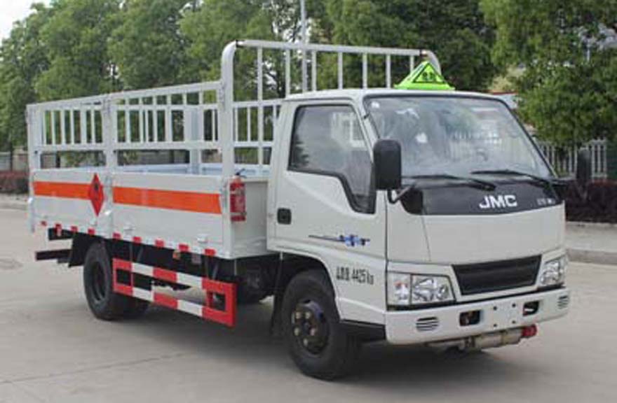 江鈴氣瓶運(yùn)輸車(chē)