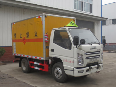 江特牌JDF5042XQYJ6型爆破器材運(yùn)輸車